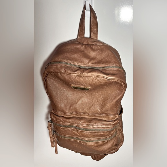 Stone Mountain Accessories Handbags - Stone Mountain USA tan faux leather backpack. Great condition